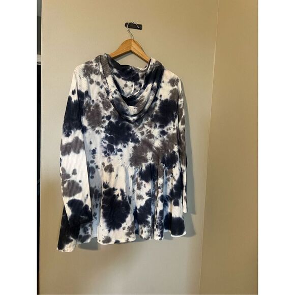 Lane Bryant Women’s Size 14/16 Waffle Knit Peplum Hoodie Black White Tie Dye NWT - Picture 3 of 10
